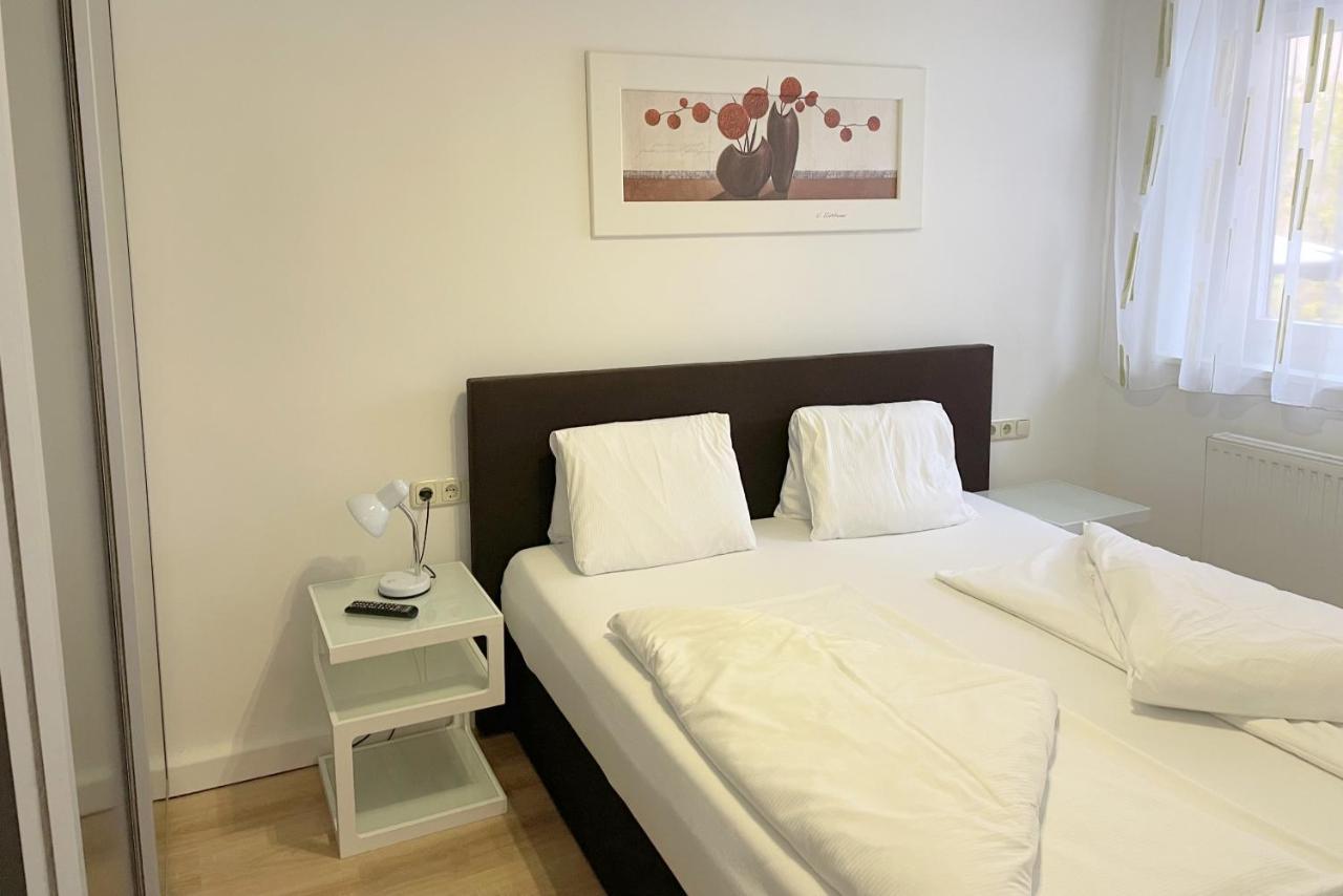 Areit Apartments - Low Budget Τσελ αμ Ζέε Εξωτερικό φωτογραφία
