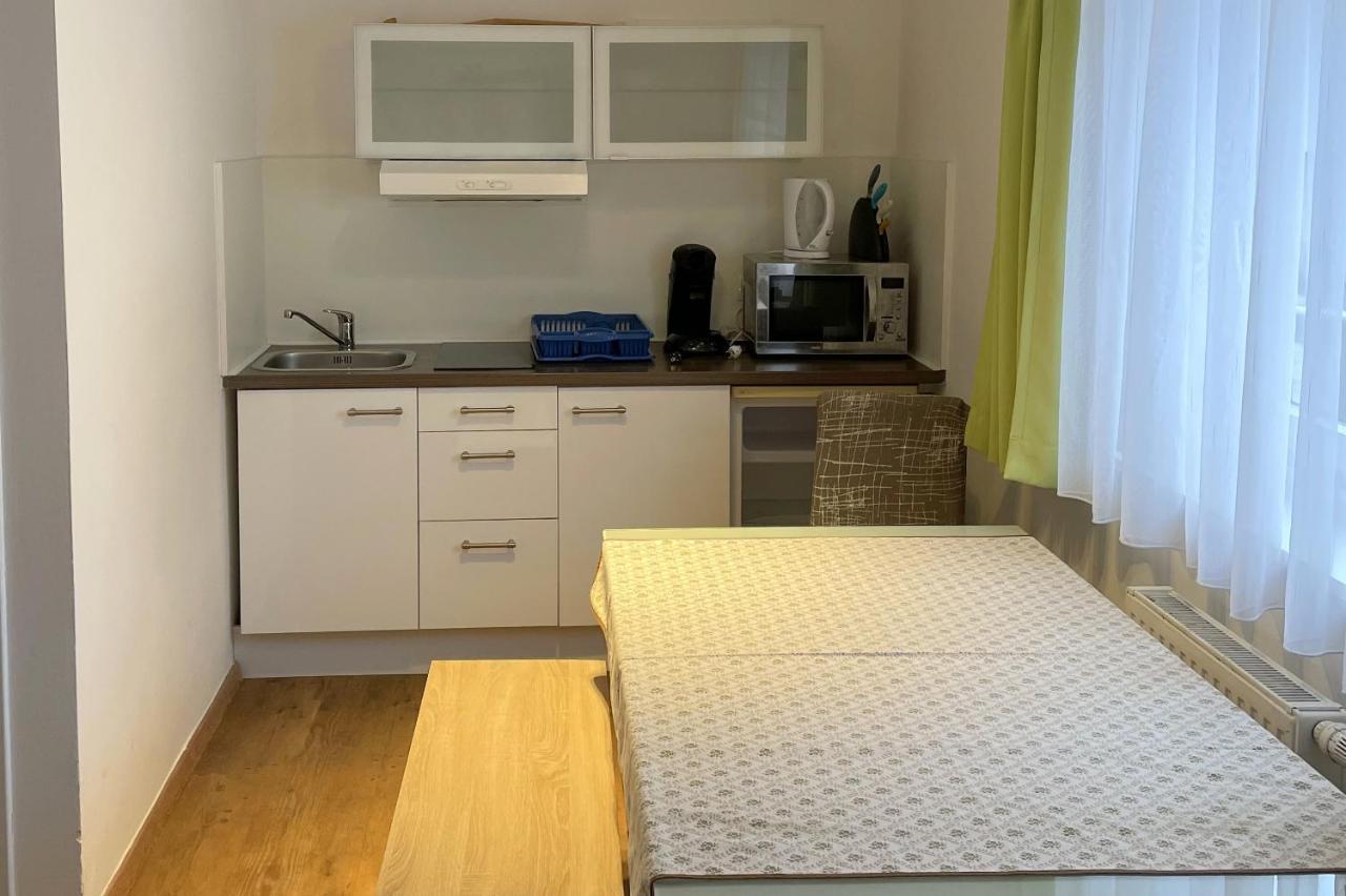 Areit Apartments - Low Budget Τσελ αμ Ζέε Εξωτερικό φωτογραφία